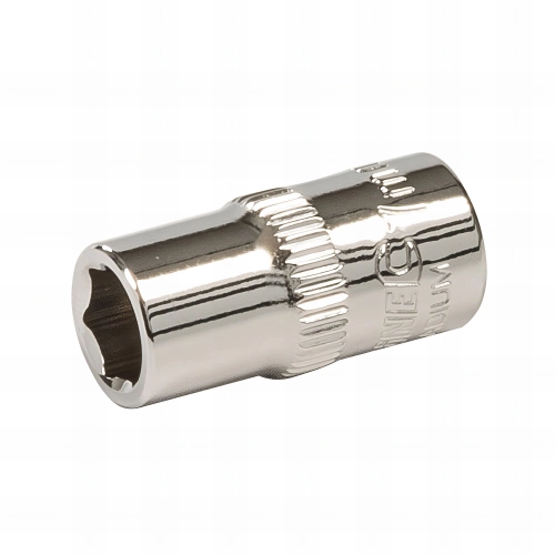 Douille métrique 1/4" D. 7 mm en chrome-vanadium - 853854 - Silverline